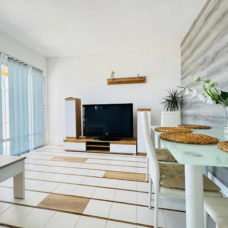 Beachfront - La Mata Apartament *