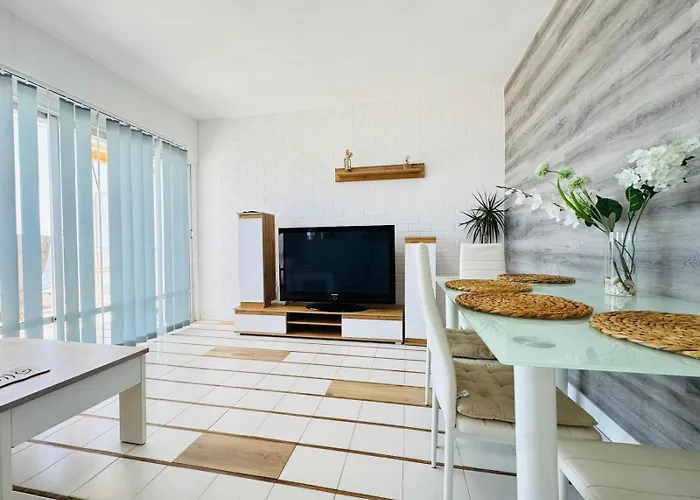 Beachfront - La Mata Apartment *